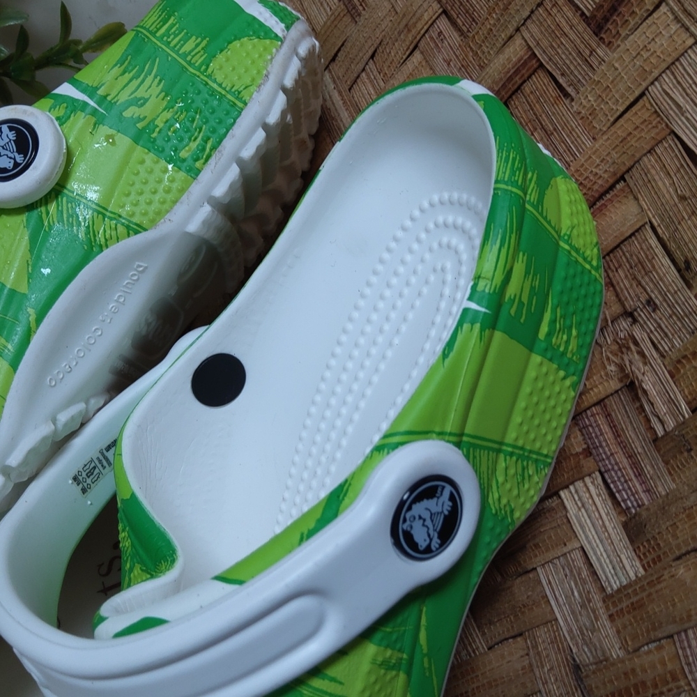 CROCS PALMS! SUPER STYLISH! MUST HAVE! - Picture 3 of 5
